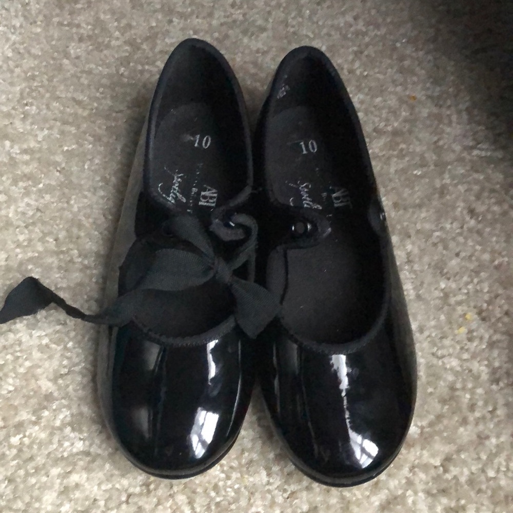 Tap shoes